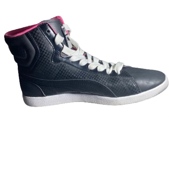 PUMA Black and hot pink lace up high top running shoes - Picture 2 of 3